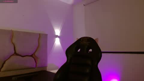 tiny_tay online show from March 2026 11:36:01 AM