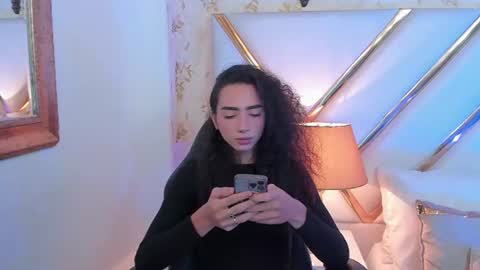 Thomm  Independent Model online show from July 2026 06:04:01 PM