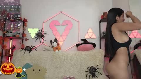 tiny_vixen_ online show from October 2025 01:55:01 PM