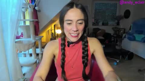 Tiny online show from October 2025 06:00:02 AM