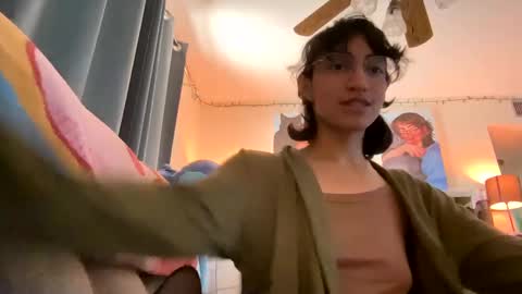 tinyhairycherry online show from October 2025 07:34:02 PM