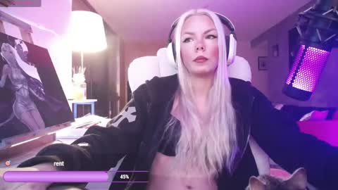 stage Kylie Sinner  brand CLITBAIT online show from April 2026 11:54:02 PM