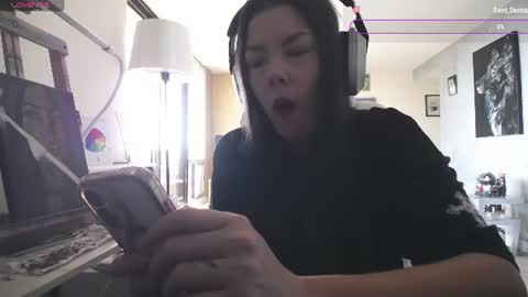 Snapshot of tinykylie chatting on July 2026 07:38:01 PM stage Kylie Sinner brand CLITBAIT online show from July 2026 07:38:01 PM