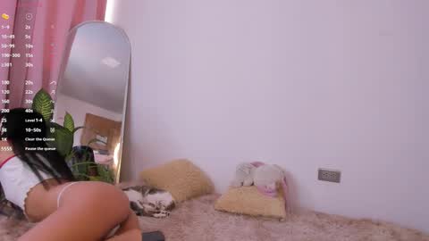 Luna  online show from October 2025 08:09:02 PM