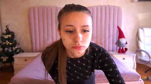 tinynataliee online show from January 2026 07:45:02 AM