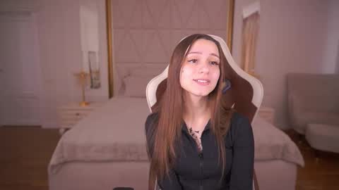 Snapshot of tinynataliee chatting on February 2026 08:09:01 AM tinynataliee online show from February 2026 08:09:01 AM