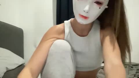 Tinks online show from October 2025 01:05:02 AM