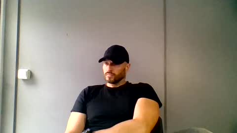Snapshot of titan_heart chatting on July 2026 10:24:01 AM titan_heart online show from July 2026 10:24:01 AM