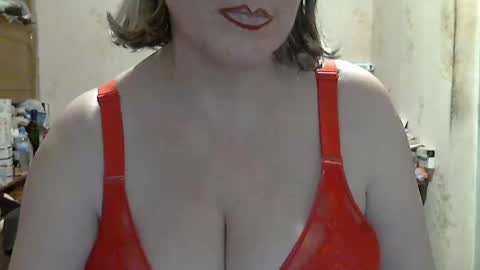 tittylina online show from December 2024 07:46:02 PM