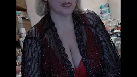 tittylina online show from November 2025 05:31:01 PM