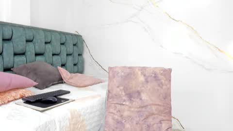 Tivizay online show from October 2025 02:37:01 PM