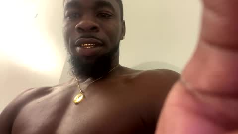 Snapshot of tlc071994 chatting on February 2025 09:12:01 PM tlc071994 online show from February 2025 09:12:01 PM