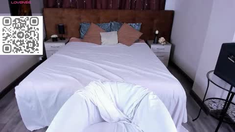 Snapshot of to_your chatting on October 2025 11:13:01 PM 2 GMT Mo Tu We Th Fr 10am-4am online show from October 2025 11:13:01 PM