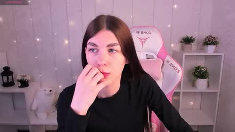 Snapshot of to_your chatting on February 2026 02:59:02 AM 2 GMT Mo Tu We Th Fr 10am-4am online show from February 2026 02:59:02 AM