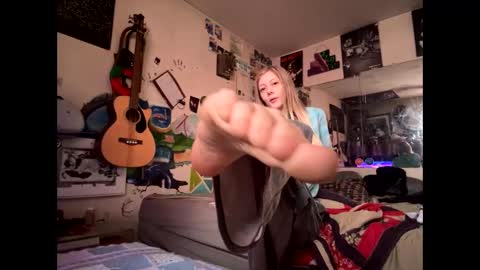 Snapshot of tohottohandletocoldtohold chatting on February 2026 04:49:01 PM tohottohandletocoldtohold online show from February 2026 04:49:01 PM