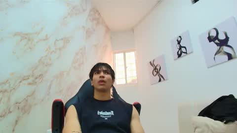 Snapshot of toji_lee chatting on December 2025 08:24:02 PM toji lee online show from December 2025 08:24:02 PM