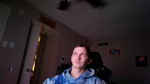 tokensarefun12801 online show from March 2026 05:35:01 PM