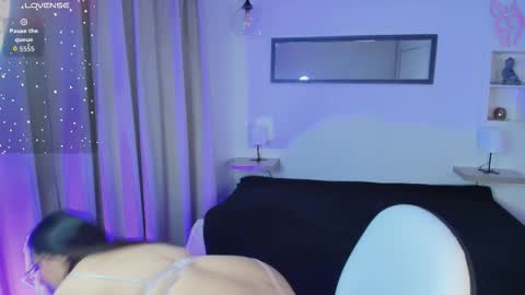 Tokio  online show from November 2025 09:03:01 PM