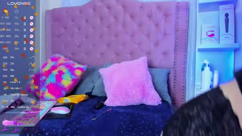 tokito mitsuri online show from December 2024 01:05:02 PM