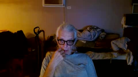 tom112292014 online show from September 2025 12:46:02 AM