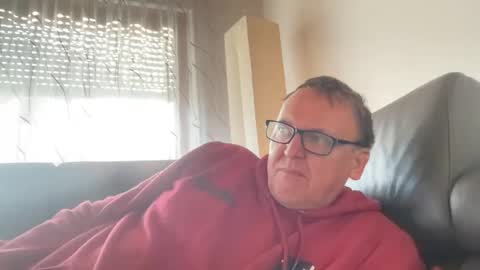 Tom online show from January 2025 12:04:02 PM