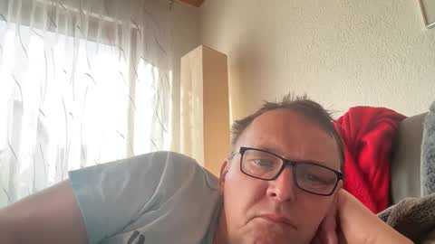 Tom online show from March 2025 08:22:01 AM