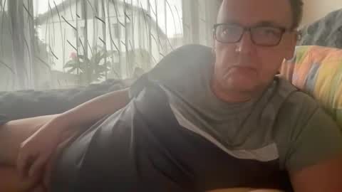 Tom online show from October 2025 02:52:02 PM