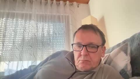 Tom online show from February 2026 03:21:02 PM