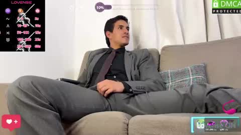 Snapshot of tom_blunt96 chatting on July 2026 10:00:01 AM TOM online show from July 2026 10:00:01 AM