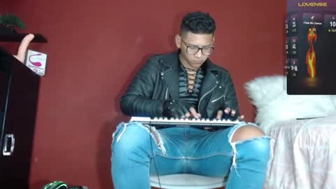 Tom online show from February 2025 10:24:02 AM