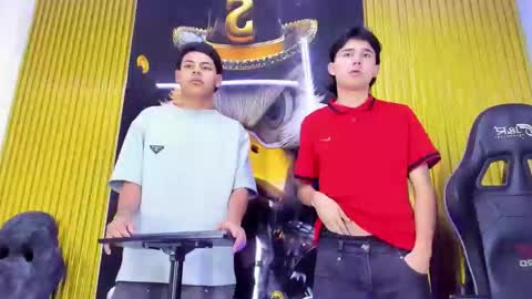 tom_hot20 online show from November 2025 12:05:02 PM