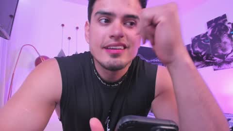 Snapshot of tom_mckleein chatting on December 2024 08:53:01 PM TOM MCKLEEIN instagram online show from December 2024 08:53:01 PM