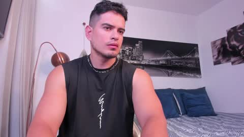 Snapshot of tom_mckleein chatting on January 2025 02:59:02 PM TOM MCKLEEIN instagram online show from January 2025 02:59:02 PM