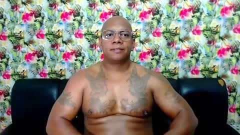 Snapshot of tom_miller chatting on January 2025 05:31:02 AM Tom Miller online show from January 2025 05:31:02 AM