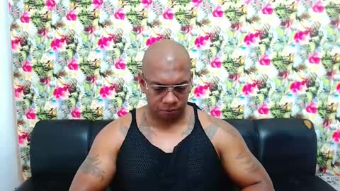 Snapshot of tom_miller chatting on January 2025 08:31:02 AM Tom Miller online show from January 2025 08:31:02 AM