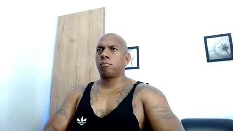 Snapshot of tom_miller chatting on February 2025 04:55:01 AM Tom Miller online show from February 2025 04:55:01 AM