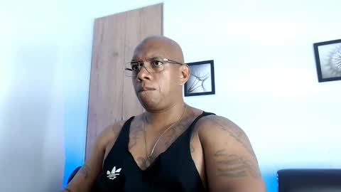 Snapshot of tom_miller chatting on February 2025 06:03:01 AM Tom Miller online show from February 2025 06:03:01 AM