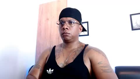 Snapshot of tom_miller chatting on February 2025 05:26:01 AM Tom Miller online show from February 2025 05:26:01 AM