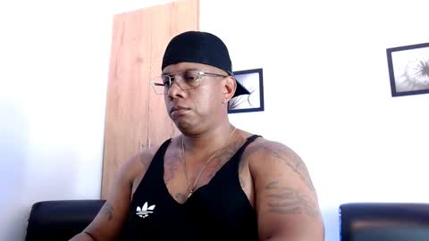 Snapshot of tom_miller chatting on March 2025 05:14:02 AM Tom Miller online show from March 2025 05:14:02 AM