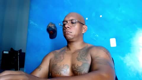 Snapshot of tom_miller chatting on November 2025 03:39:01 AM Tom Miller online show from November 2025 03:39:01 AM