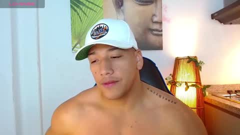 Tom muscle1 online show from January 2025 03:43:01 PM