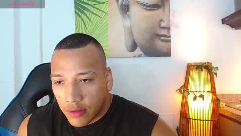 Tom muscle1 online show from February 2025 06:13:02 PM