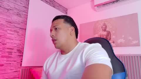 Tom muscle1 online show from February 2026 11:55:01 AM