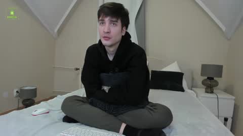 Snapshot of tom_vidal chatting on January 2025 07:03:01 AM Tom Vidal online show from January 2025 07:03:01 AM