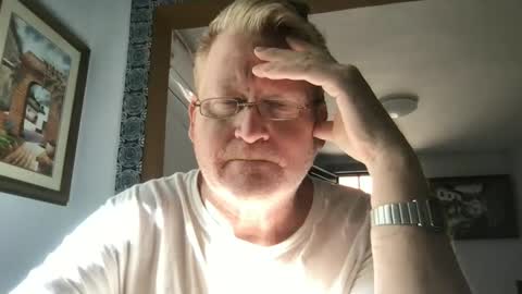 Hola online show from January 2025 09:32:01 PM