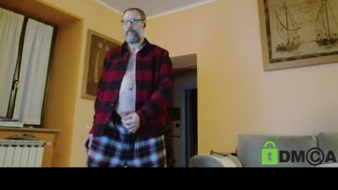 Snapshot of tomasmilian77 chatting on December 2024 01:02:02 AM Tomas Milian online show from December 2024 01:02:02 AM