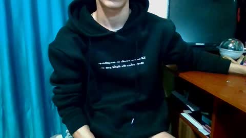 Snapshot of tomastv chatting on February 2025 07:34:01 AM tomasTV online show from February 2025 07:34:01 AM