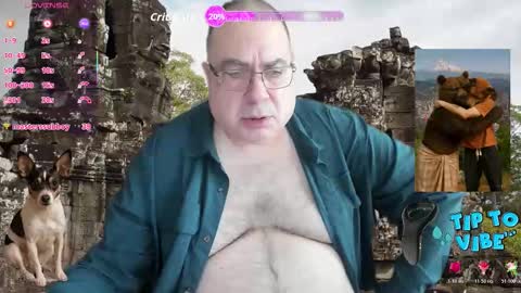 Snapshot of tomaz62a chatting on November 2025 08:42:01 PM Tomaz62a online show from November 2025 08:42:01 PM