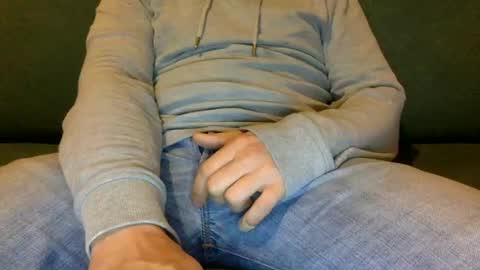 tombi125 online show from January 2025 04:48:02 PM