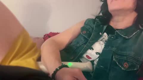 Snapshot of tomboy_titties chatting on January 2026 07:10:02 AM tomboy_titties online show from January 2026 07:10:02 AM